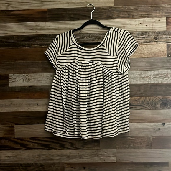 Free people - Picture 1 of 3